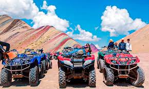 Tour en cuatrimoto a la montaña arcoíris vinicunca